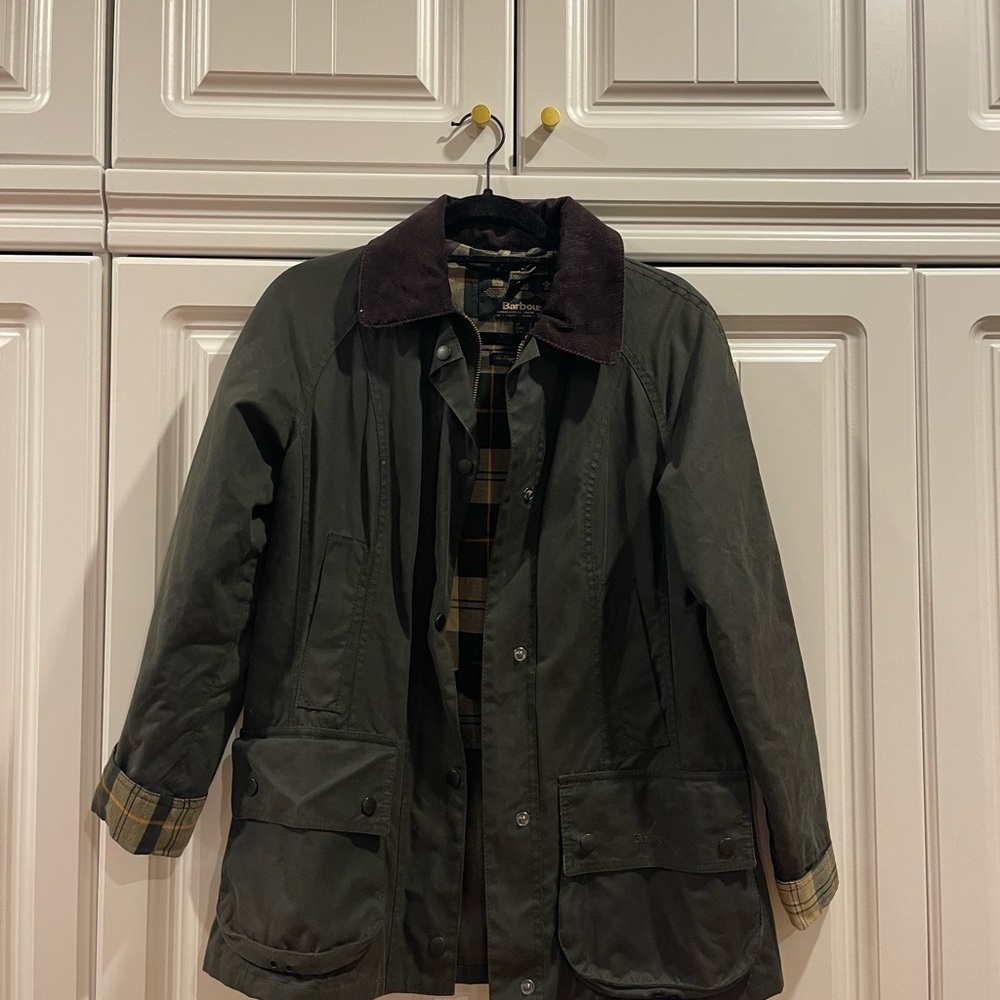Women’s Barbour Beadnell Jacket with Brown Collar